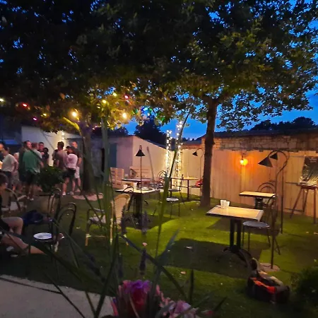 L'auberge Des Artistes