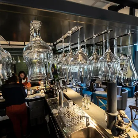 L'auberge Des Artistes