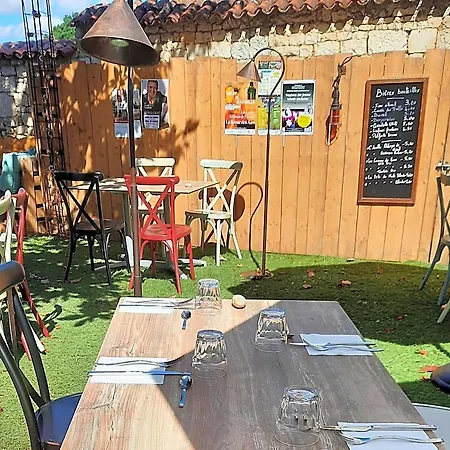 L'auberge Des Artistes Nieul-sur-l'Autise
