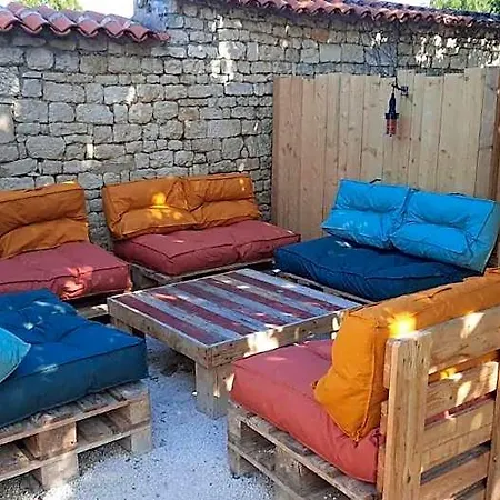 L'auberge Des Artistes