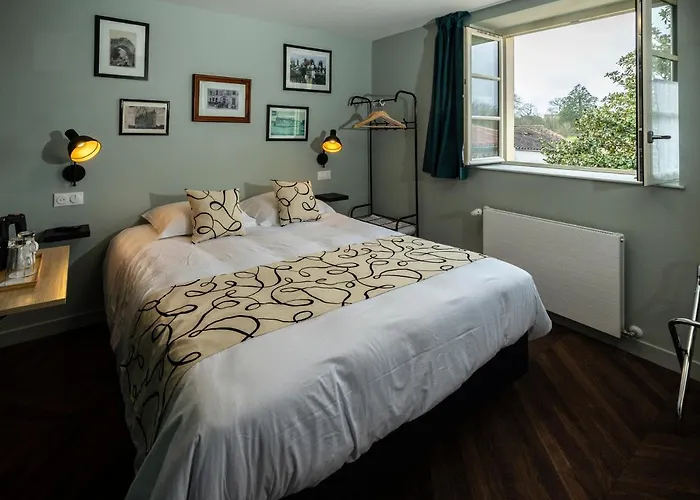 L'auberge Des Artistes 2*